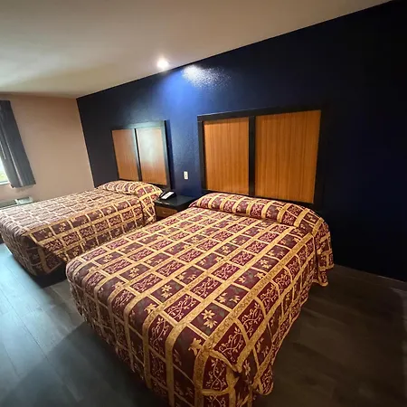 Paradise Inn & Suites-2