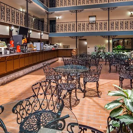 Surestay Plus Hotel By Best Western Baton Rouge-2